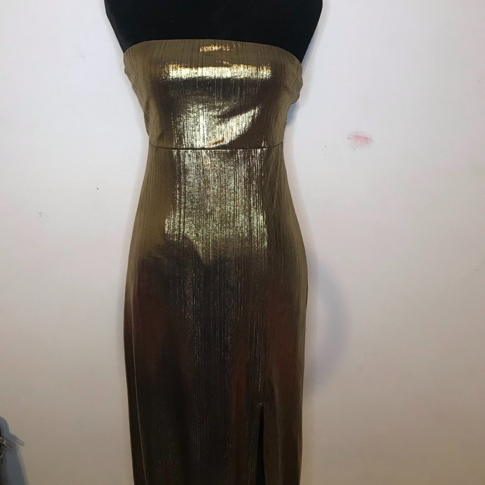 gold strapless dress with slit